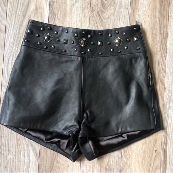 Nasty Gal Decor Matter Vegan Leather Shorts - Picture 5 of 8